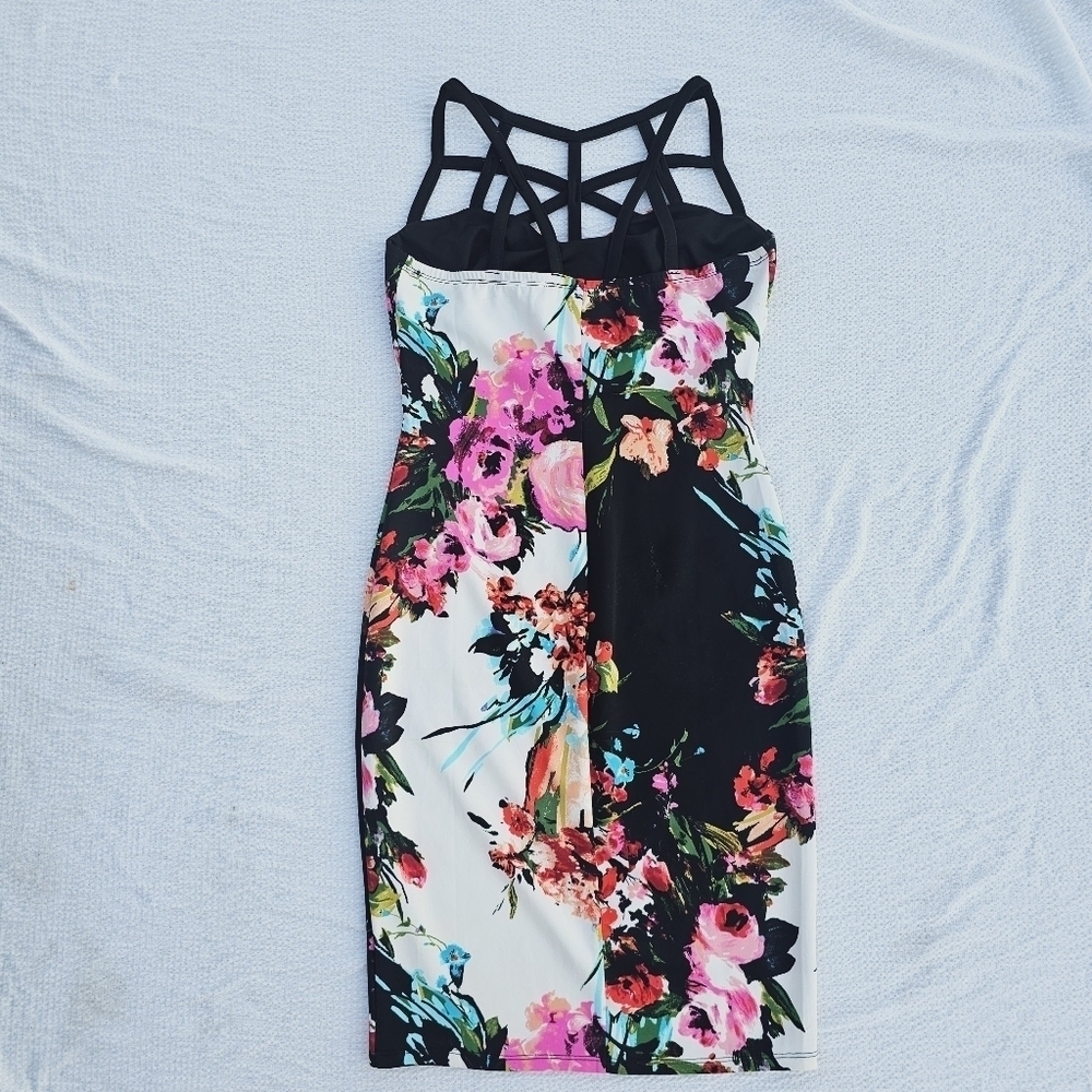Venus Floral Midi Dress Multicolor size small - Picture 9 of 11